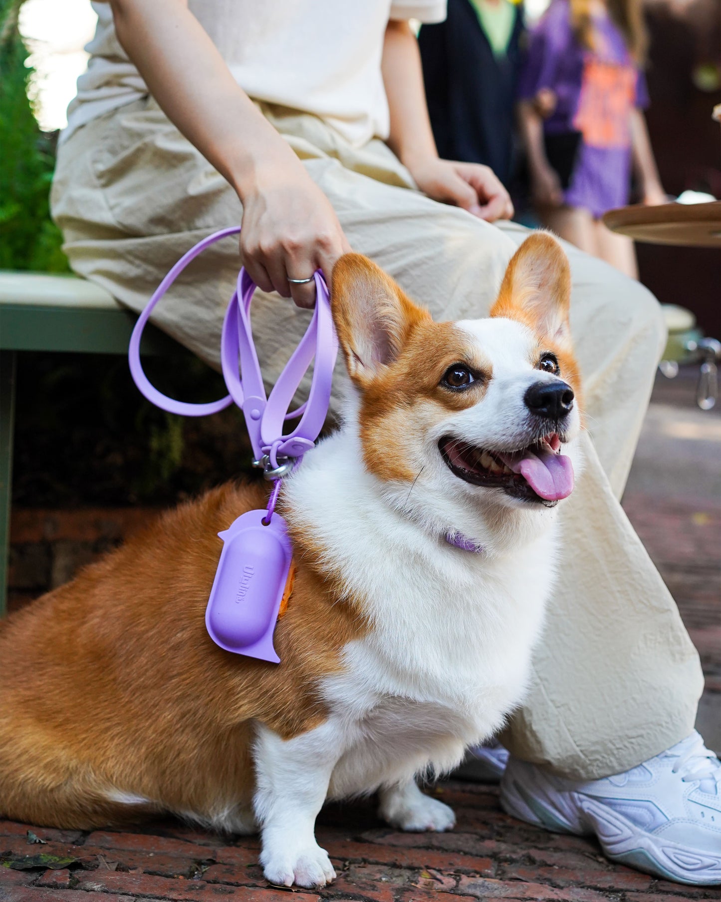 Birdie, Poop Bag Holder